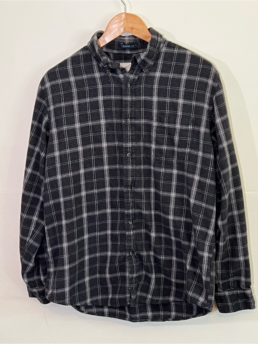 St John’s Bay Men’s Medium Plaid Button Down Shirt Black Gray 100% Cotton